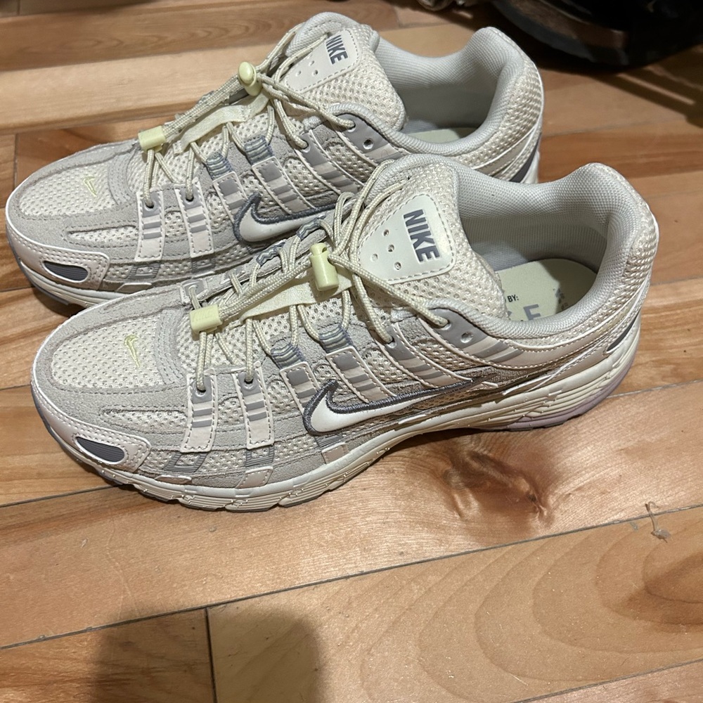 Nike p6000 light bone violet colour